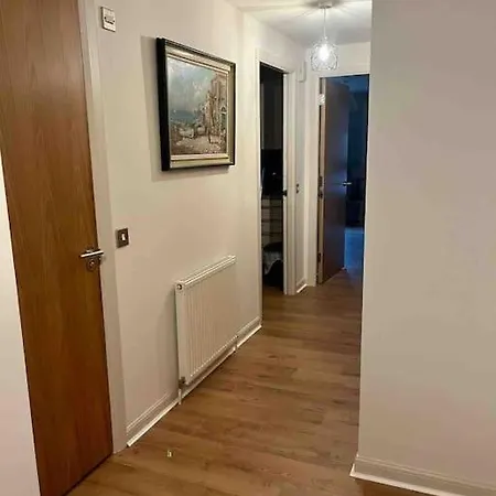 Modern Edinburgh Apartment 2 Bedrooms & Two Bathrooms Exterior photo